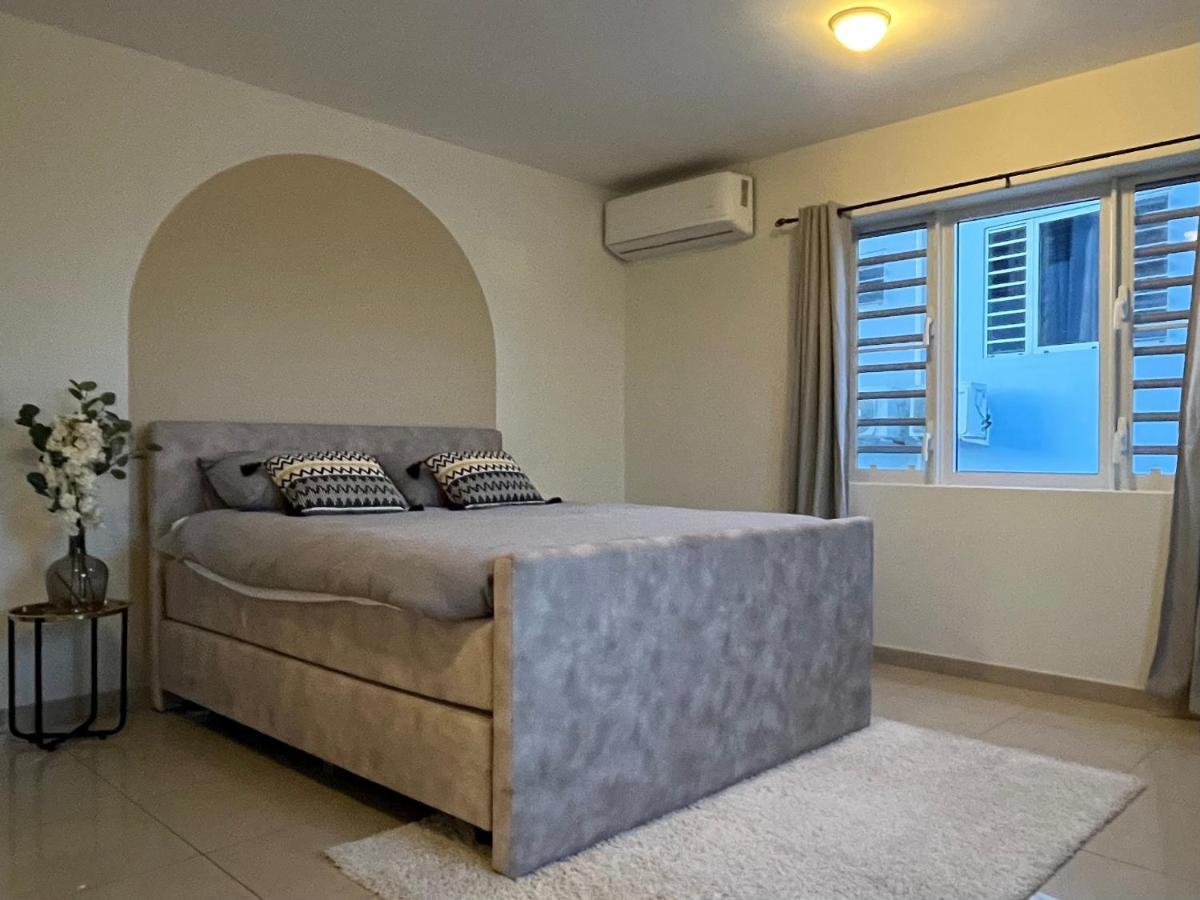 Casa Cheers Apartment Willemstad Exterior photo